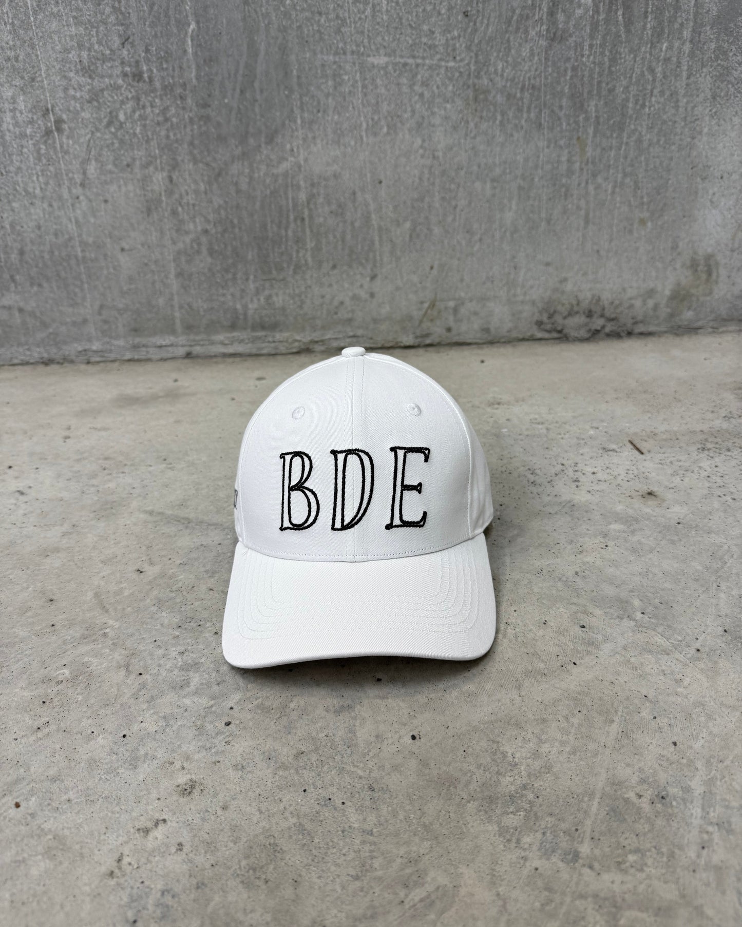 Hvít BDE Golf Derhúfa